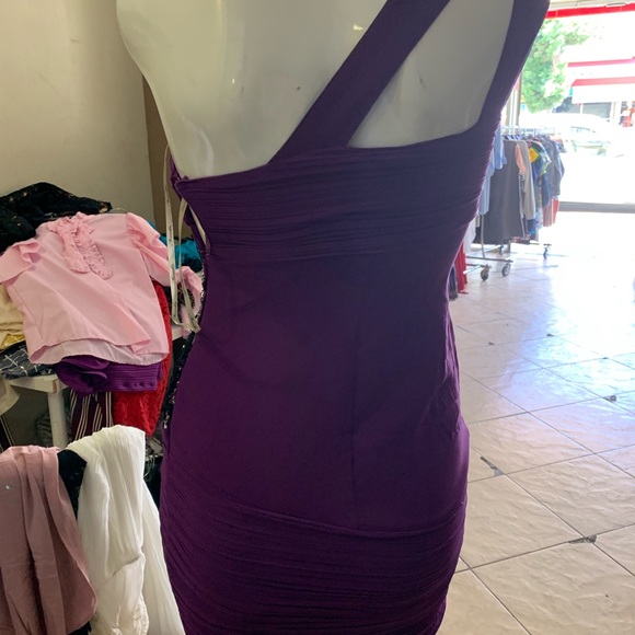 Women evening wear - Picture 3 of 4